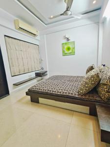 Bedroom Image of 1900 Sq.ft 3 BHK Apartment / Flat for rent in Utsav Aalayam, Naranpura Ahmedabad for Rs. 40000