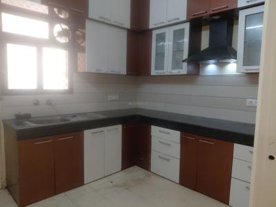Kitchen Image of 1550 Sq.ft 3 BHK Apartment / Flat for rent in Sushant Golf City Lucknow for Rs. 18000