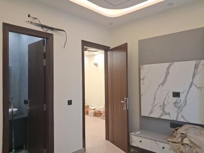 Bedroom Image of 1350 Sq.ft 3 BHK Builder Floor for sale in Paschim Vihar New Delhi for Rs. 28500000