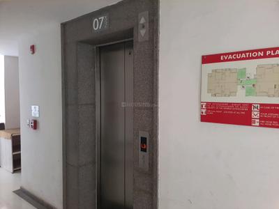Lift Image of 1200 Sq.ft 2 BHK Apartment / Flat for sale in Godrej Oasis, Sector 88A Gurgaon for Rs. 15000000