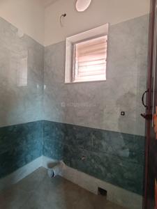 Bathroom Image of 1010 Sq.ft 3 BHK Apartment / Flat for sale in Santoshpur Kolkata for Rs. 6500000