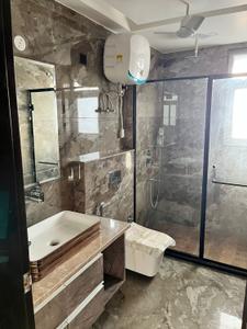 Bathroom Image of 3240 Sq.ft 4 BHK Builder Floor for rent in Sector 50 Gurgaon for Rs. 85000