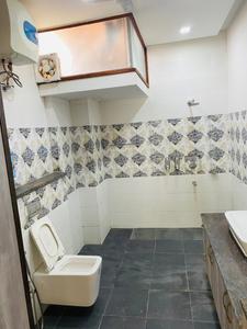 Bathroom Image of Urbanroomz Coliving pg in Sector 45, Gurgaon