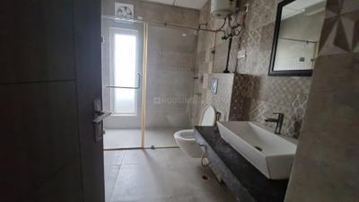 Image of 3300 Sq.ft 3 BHK Apartment / Flat for rent in Parx Laureate, Sector 108, Noida for Rs. 90000