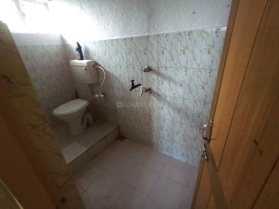 Bathroom Image of 1200 Sq.ft 2 BHK Builder Floor for rent in Kankarbagh Patna for Rs. 20000