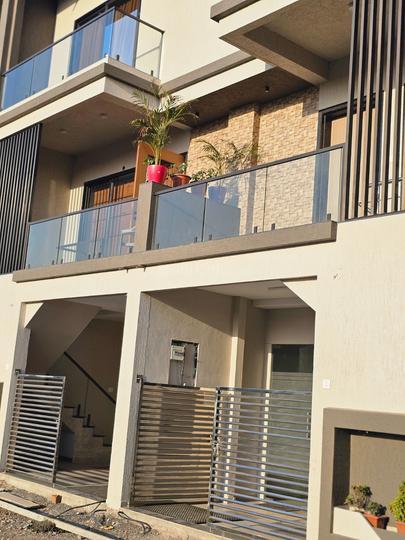 4 BHK Raw House Main Image 1