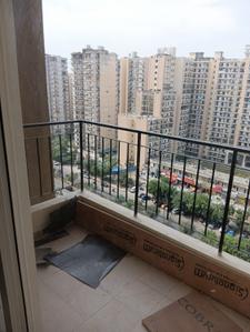 Balcony Image of 1375 Sq.ft 3.5 BHK Apartment / Flat for sale in Amrapali Crystal Homes Phase 1, Sector 76 Noida for Rs. 17200000