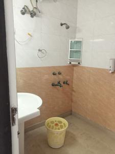 Bathroom Image of 3800 Sq.ft 3 BHK Builder Floor for rent in Sector 43 Noida for Rs. 70000
