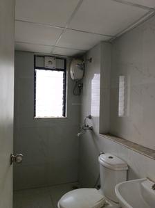 Common Bathroom Image of 710 Sq.ft 1.5 BHK Apartment / Flat for sale in Runwal Garden City Cluster 11 Tower 1 2, Dombivli East Thane for Rs. 5500000