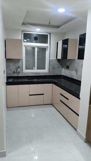 Paras Apartment Main Image 1