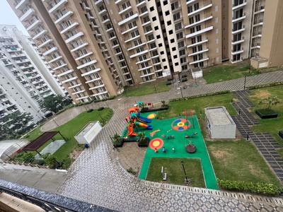 Image of 2140 Sq.ft 4 BHK Apartment / Flat for sale in Phase 2, Noida for Rs. 28000000