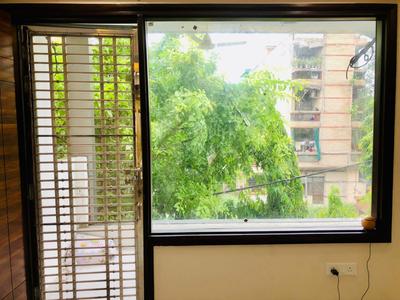 Balcony Image of 950 Sq.ft 2 BHK Builder Floor for rent in Tagore Garden Extension New Delhi for Rs. 32000