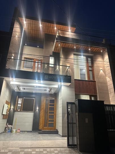 Sector 125  sunny enclave Main Image 1