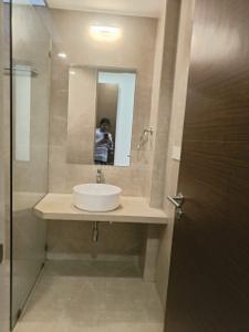 Image of 1901 Sq.ft 3 BHK Apartment / Flat for rent in Kohinoor Altissimo At Kohinoor Square, Dadar West, Mumbai for Rs. 375000