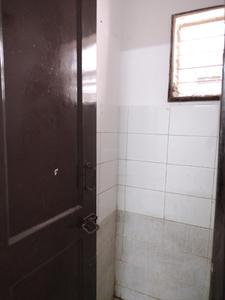 Common Bathroom One Image of 450 Sq.ft 1 BHK Apartment / Flat for sale in Sector 23B Dwarka New Delhi for Rs. 6200000
