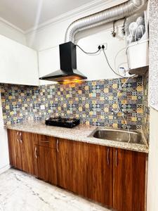 Kitchen Image of 800 Sq.ft 1 BHK Builder Floor for rent in Sector 27 Gurgaon for Rs. 36000