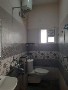 Bathroom Image of 700 Sq.ft 1 BHK Builder Floor for rent in Cs Nagar Madurai for Rs. 15000