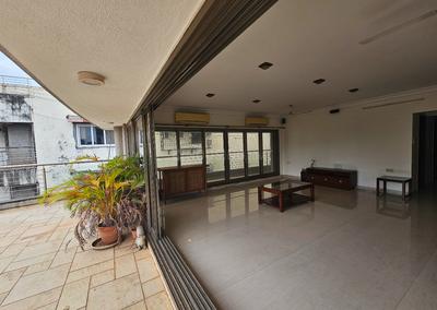 Balcony Image of 3000 Sq.ft 3 BHK Apartment / Flat for sale in Khar Gymkhana, Khar West Mumbai for Rs. 109900000