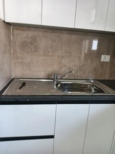 Kitchen Image of 600 Sq.ft 1 BHK Apartment / Flat for rent in Sector 30 Gurgaon for Rs. 30000