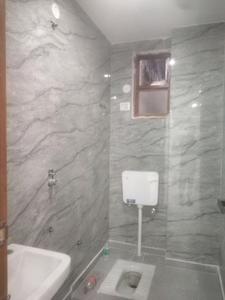 Common Bathroom Image of 1800 Sq.ft 4 BHK Builder Floor for sale in Jamia Nagar New Delhi for Rs. 15500000