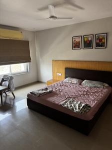 Bedroom Image of 4500 Sq.ft 3 BHK Penthouse for rent in New Alkapuri Vadodara for Rs. 80000