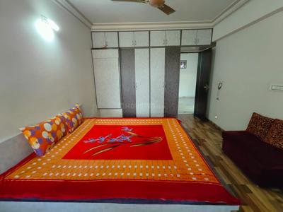 Bedroom Image of 2520 Sq.ft 4 BHK Apartment / Flat for sale in Bodakdev Ahmedabad for Rs. 18000000