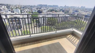 Balcony Image of 2840 Sq.ft 4 BHK Apartment / Flat for rent in Sakar Elite Apex, Mahalakshmi Nagar Indore for Rs. 50000