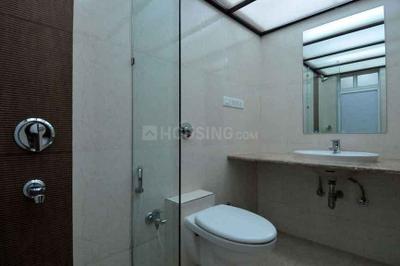 Bathroom Image of 3100 Sq.ft 4 BHK Apartment / Flat for sale in AP Kool Breeze, Santacruz West Mumbai for Rs. 125000000