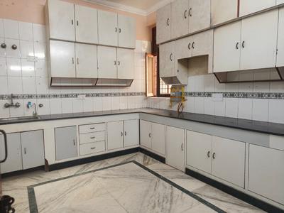 Kitchen Image of 2000 Sq.ft 3 BHK Independent House for rent in Sector 41 Noida for Rs. 36000