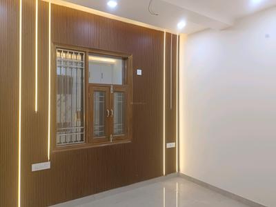Bedroom Image of 1350 Sq.ft 4 BHK Apartment / Flat for sale in Sector 24 Rohini New Delhi for Rs. 11500000