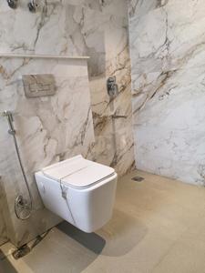 Common Bathroom Image of 2850 Sq.ft 4 BHK Builder Floor for sale in DLF City Phase 1, DLF Phase 1 Gurgaon for Rs. 52000000