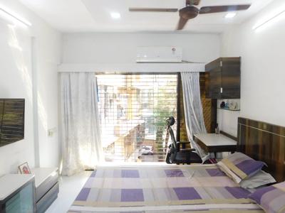 Bedroom Image of 1100 Sq.ft 3 BHK Apartment / Flat for sale in Andheri West Mumbai for Rs. 45000000