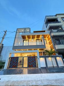 5 BHK Independent House