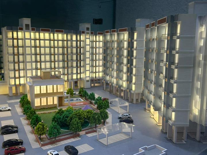 Seasons Green Main Image 1