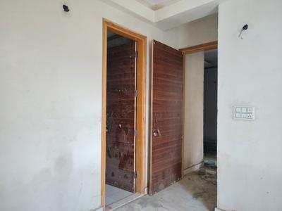 Bedroom Image of 650 Sq.ft 2 BHK Apartment / Flat for sale in Sangam Vihar New Delhi for Rs. 4100000