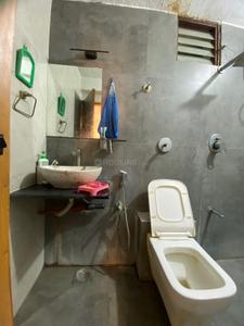 Image of 1600 Sq.ft 2 BHK Apartment / Flat for rent in Shreeji Apartment, Satellite, Ahmedabad for Rs. 35000