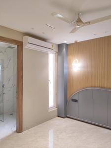Bedroom Image of 2500 Sq.ft 4 BHK Builder Floor for sale in Paramount Luxury Golf Course Extension, Sector 57 Gurgaon for Rs. 32500000