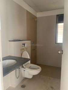 Bathroom Image of 9000 Sq.ft 4 BHK Villa for rent in Godrej Gold County, Chikkabidarakallu Bengaluru for Rs. 80000