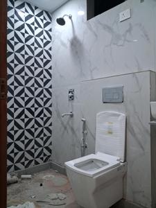 Common Bathroom Image of 1100 Sq.ft 2 BHK Apartment / Flat for sale in Hometech Pride, Sector 73 Noida for Rs. 4250000