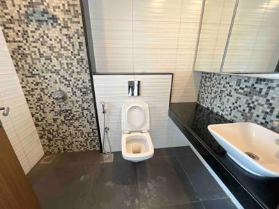 Image of 1500 Sq.ft 3 BHK Apartment / Flat for rent in Lodha Venezia, Parel, Mumbai for Rs. 185000