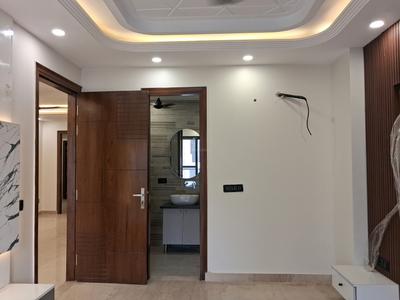 Bedroom Image of 1800 Sq.ft 3 BHK Builder Floor for sale in Paschim Vihar New Delhi for Rs. 38500000