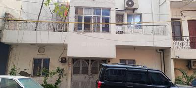 Image of 1400 Sq.ft Residential Plot / Land for sale in Mayur Vihar Phase 1, New Delhi for Rs. 60000000
