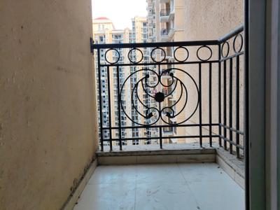 Image of 766 Sq.ft 2 BHK Apartment / Flat for sale in Prateek Grand Carnesia, Siddharth Vihar, Ghaziabad for Rs. 8250000