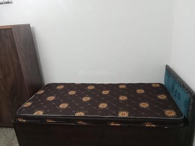 Bedroom Image of GIRLS PG in Haibowal Kalan, Ludhiana