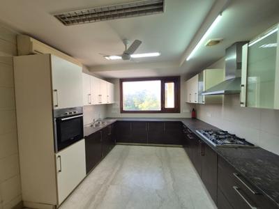 Kitchen Image of 5400 Sq.ft 4 BHK Builder Floor for rent in Safdarjung Development Area New Delhi for Rs. 350000
