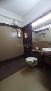 Bathroom Image of 1150 Sq.ft 3 BHK Apartment / Flat for rent in New Alkapuri Vadodara for Rs. 25000