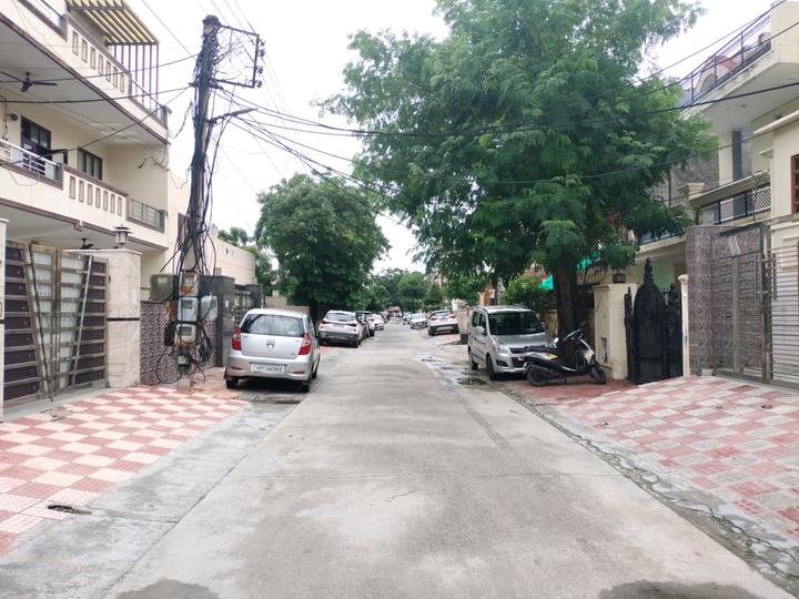 Sector 17 Main Image 1