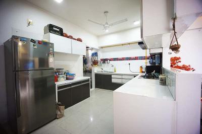 Kitchen Image of 1530 Sq.ft 3 BHK Apartment / Flat for sale in Naranpura Ahmedabad for Rs. 9100000