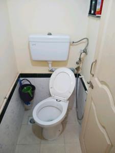Common Bathroom Two Image of 720 Sq.ft 1 BHK Apartment / Flat for sale in Chembur Mumbai for Rs. 11500000