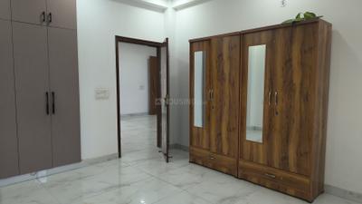 Bedroom Image of 2200 Sq.ft 3 BHK Apartment / Flat for rent in Sector 105 Noida for Rs. 60500